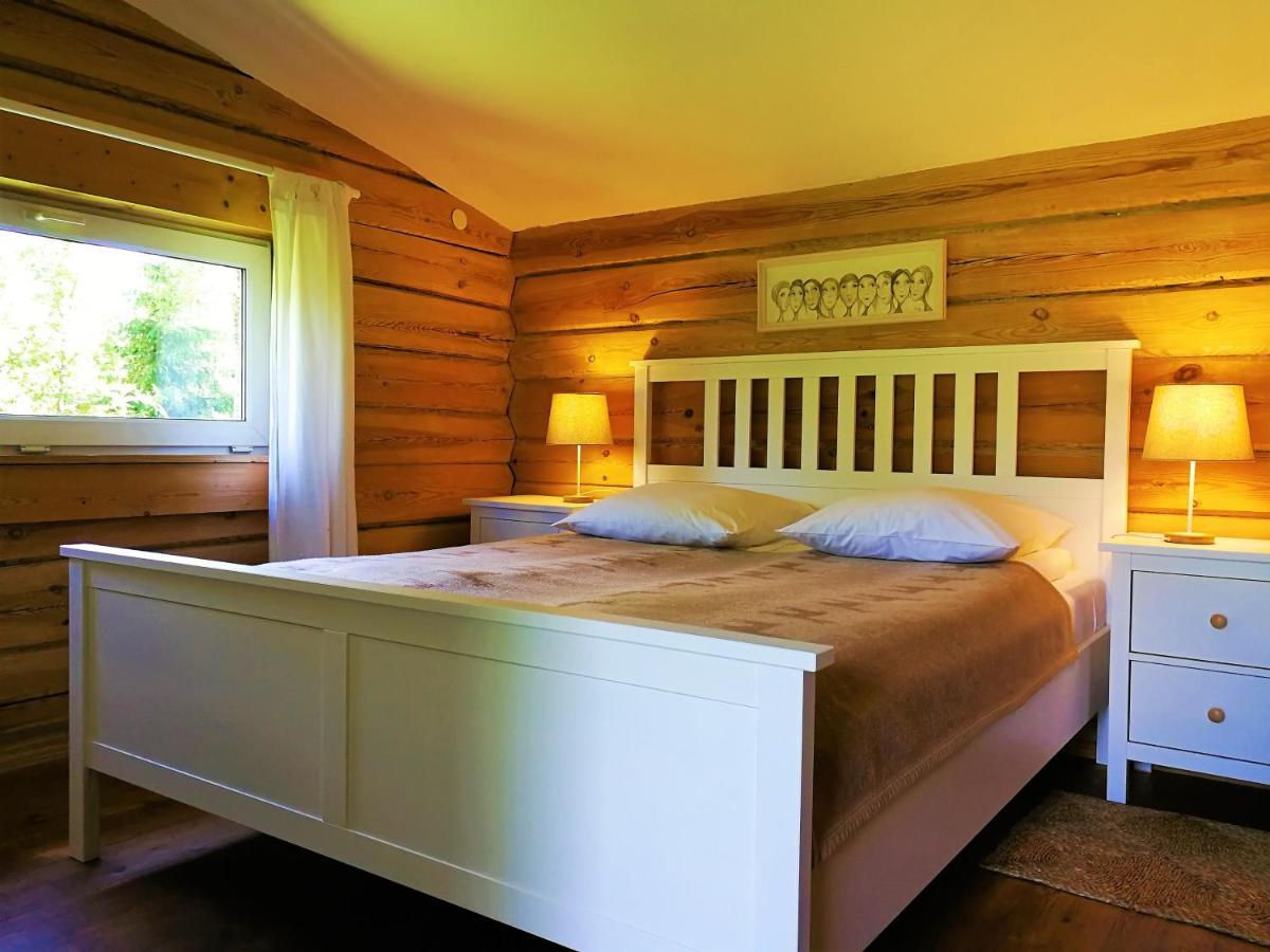 Aliai Guest House อูเตนา ภายนอก รูปภาพ